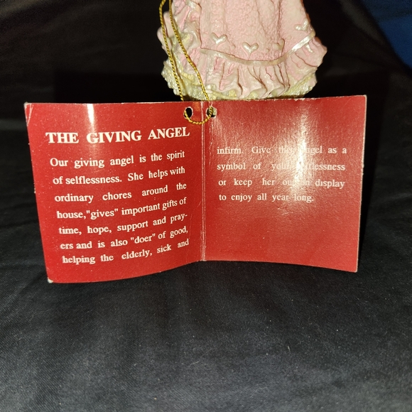 Vintage House Of Lloyd Christmas Around The World The Giving Angel Figurine 1996 - Picture 4 of 5